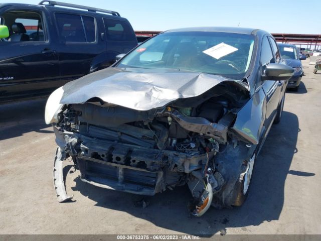 1FADP3F21EL421082 Ford FOCUS SE