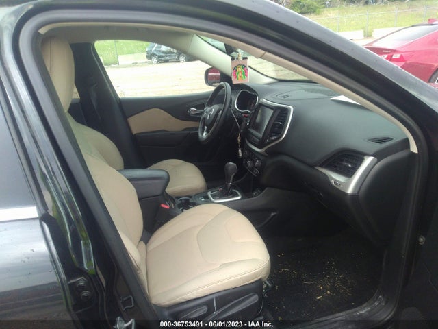 1C4PJLCB4FW780956 Jeep Cherokee Latitude