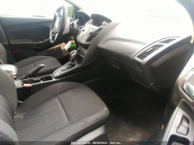 1FADP3F2XJL268941 Ford FOCUS SE