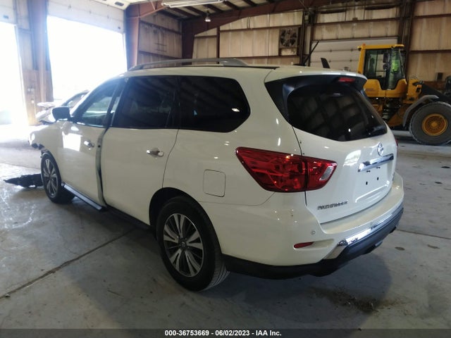 2018 NISSAN PATHFINDER SV VIN: 5N1DR2MM5JC608088