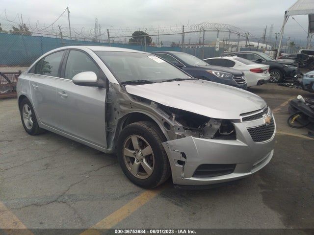 2014 1G1PC5SB4E7352071 main image