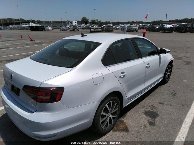 3VWDB7AJ6JM255565 Volkswagen Jetta 1.4t
