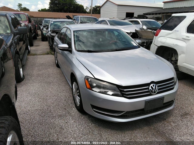 2015 1VWAS7A31FC095785 main image
