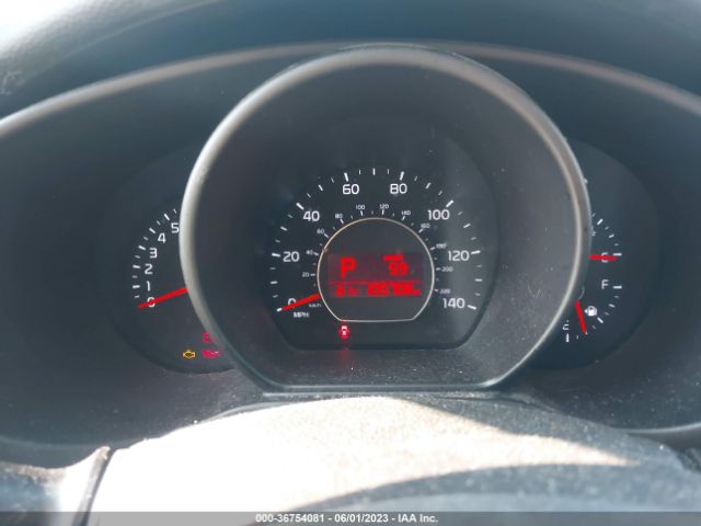KNDJN2A24F7767061 KIA Soul Base