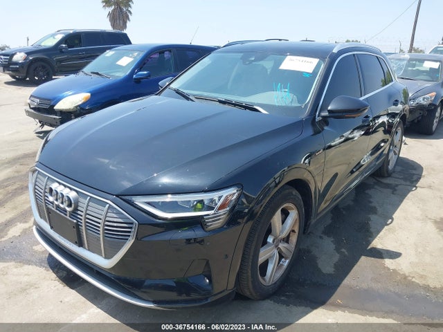 2019 Audi e-tron, VIN: WA1LAAGE9KB022226