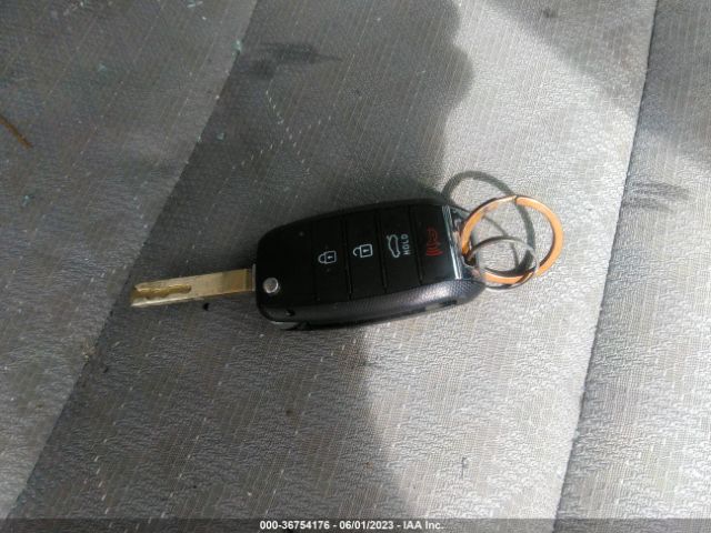 3KPA24AD5NE486682 KIA RIO S