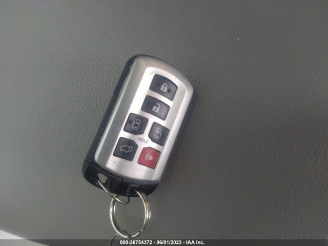 Toyota Sienna Xle Auto Access 2019 5TDYZ3DCXKS017340 Image 3