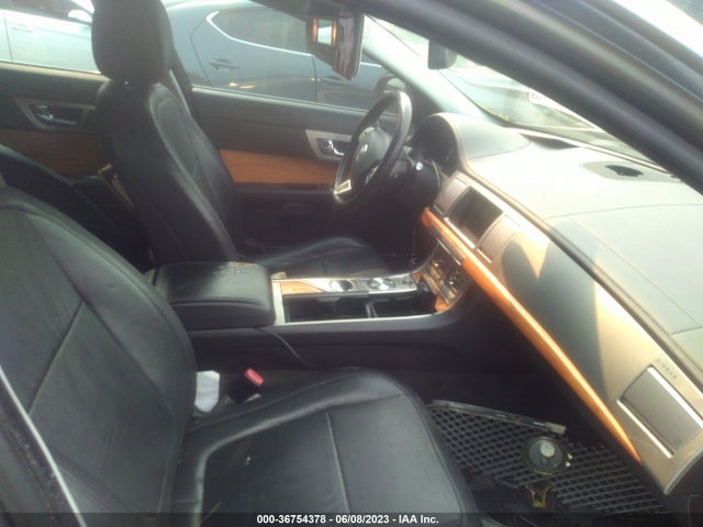 2009 JAGUAR XF SAJWA05B59HR35998 Photo 4