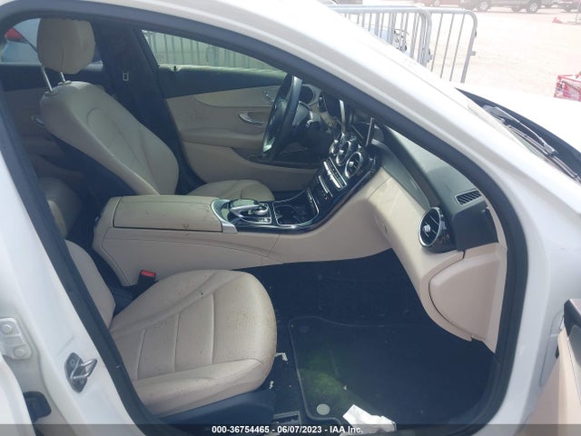55SWF4JB8GU174019 Mercedes-Benz C-class C 300