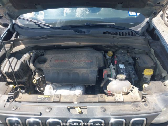 ZACCJABB0HPG06418 Jeep Renegade Latitude