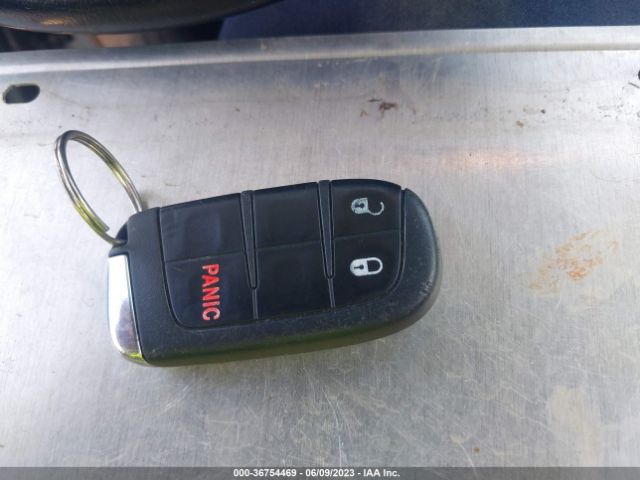 ZACCJABB0HPG06418 Jeep Renegade Latitude