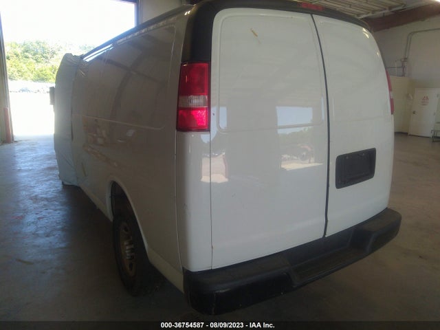 Chevrolet EXPRESS CARGO VAN 2019 1GCWGAFP0K1238461 Image 3