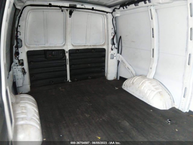 Chevrolet EXPRESS CARGO VAN 2019 1GCWGAFP0K1238461 Image 8