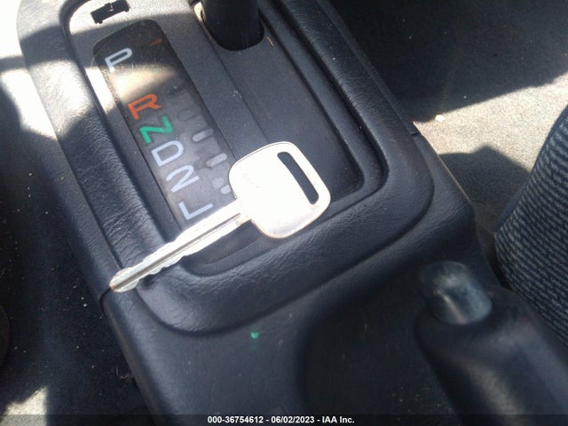 1997 TOYOTA COROLLA DX VIN: 2T1BB02E8VC198545
