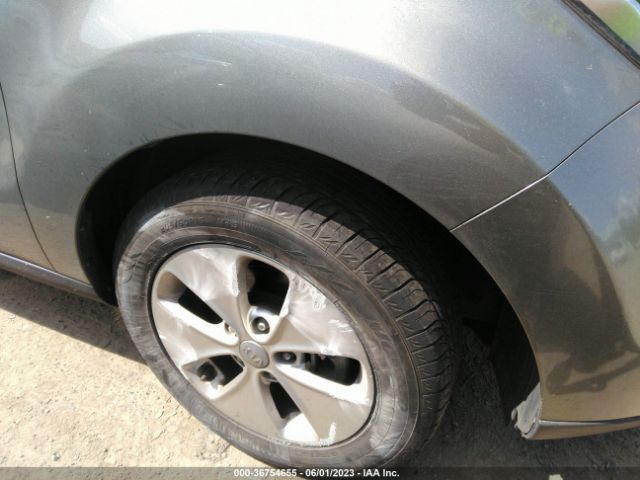 KNDJN2A28E7027494 KIA Soul Base