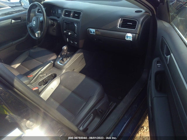 3VWLL7AJ4EM404179 Volkswagen Jetta Sedan Tdi W/premium/nav