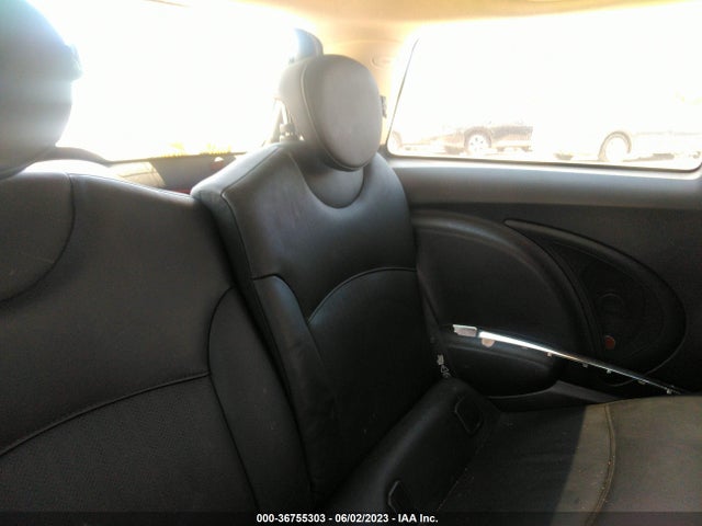 2011 MINI COOPER HARDTOP S VIN: WMWSV3C52BTY14975