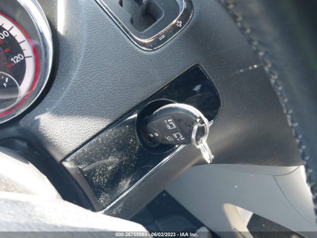 2C4RDGCG4JR324783 Dodge Grand Caravan Sxt
