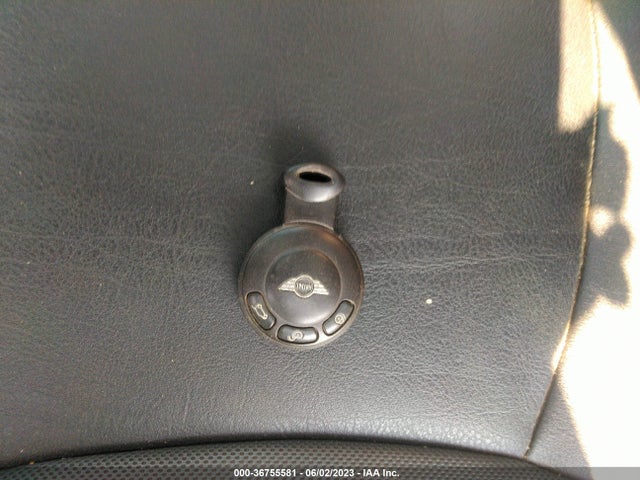 2008 MINI COOPER S WMWMF73518TV35362 Photo 10