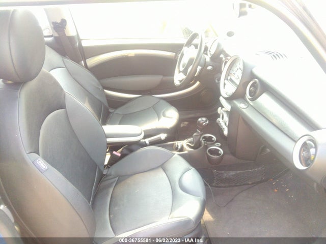 2008 MINI COOPER S WMWMF73518TV35362 Photo 4