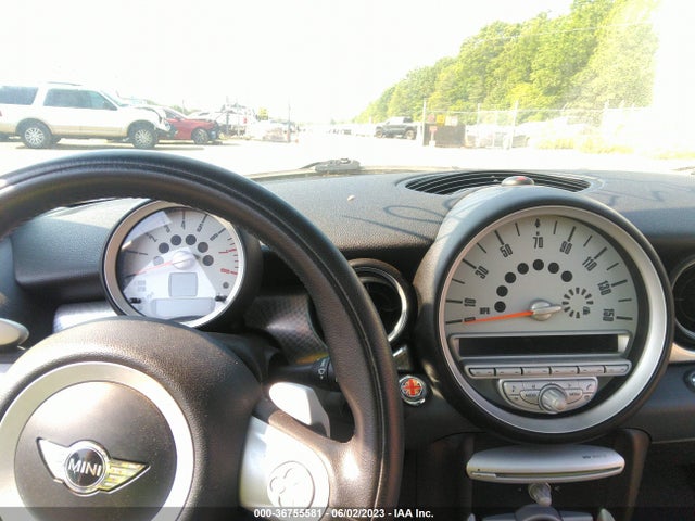 2008 MINI COOPER S WMWMF73518TV35362 Photo 6