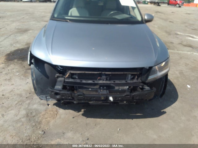 3VV2B7AX4KM102894 Volkswagen TIGUAN SE