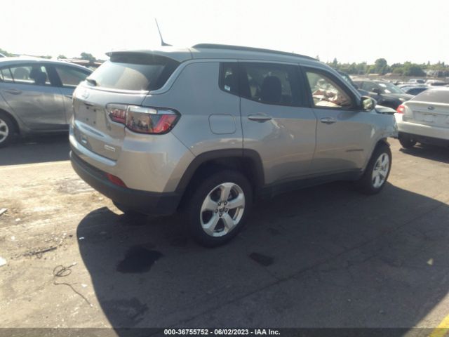 3C4NJDBB9MT588384 Jeep Compass Latitude