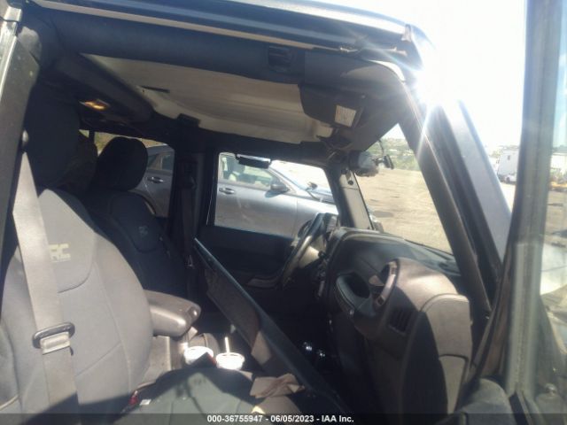 1C4BJWDG1FL611341 Jeep Wrangler Unlimited Sport