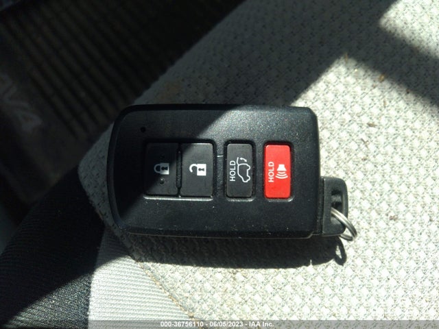 Toyota Rav4 Xle 2016 JTMRFREV4GD193030 Image 3