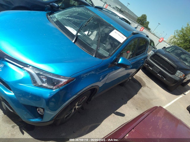 Toyota Rav4 Xle 2016 JTMRFREV4GD193030 Image 2
