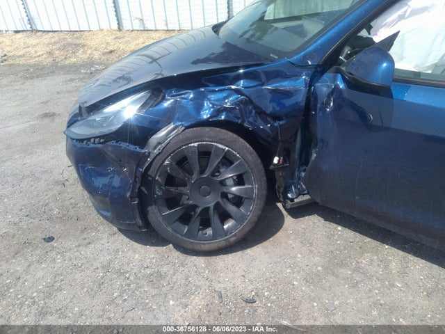 Tesla Model Y Long Range 2023 7SAYGAEE7PF640360 Image 6