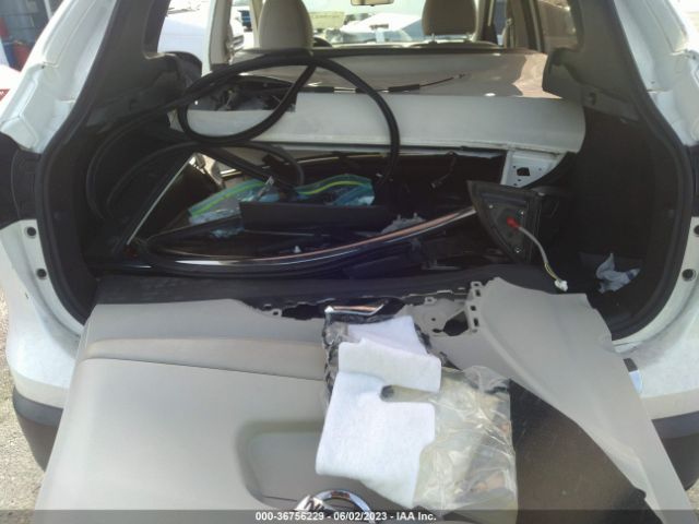 JN1BJ1CPXJW106154 Nissan Rogue Sport Sv