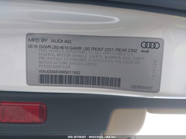 WAUGMAF49KN011682 Audi A4 Premium/titanium Premium