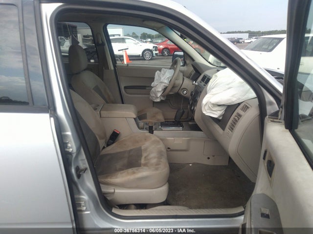 2008 FORD ESCAPE XLT VIN: 1FMCU93Z38KB77685