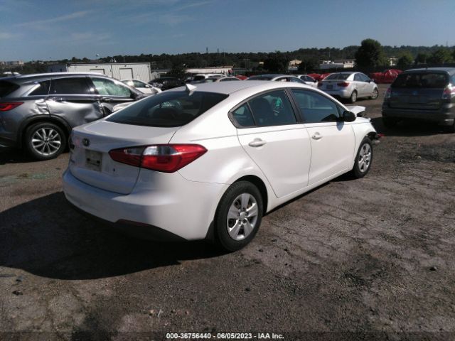 KNAFK4A68E5062249 KIA FORTE LX