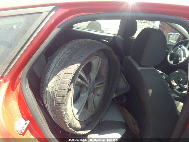 2014 FORD FOCUS SE VIN: 1FADP3K25EL344609
