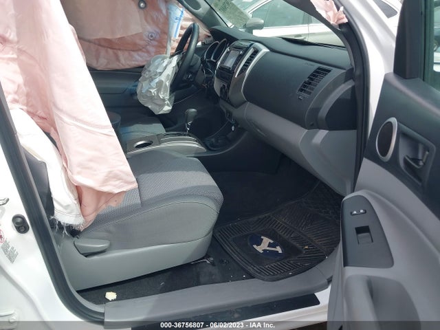 Toyota TACOMA 2015 3TMLU4EN3FM197393 Image 6
