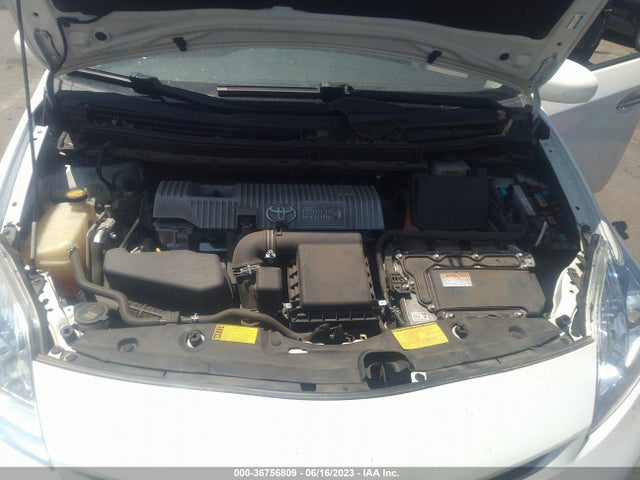 Toyota PRIUS PLUG-IN 2014 JTDKN3DP7E3052203 Image 10
