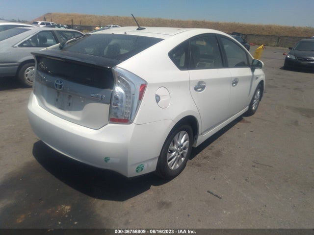 Toyota PRIUS PLUG-IN 2014 JTDKN3DP7E3052203 Image 4