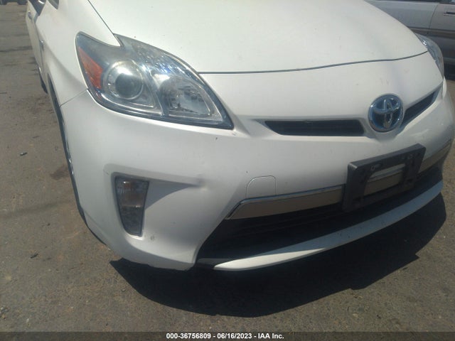 Toyota PRIUS PLUG-IN 2014 JTDKN3DP7E3052203 Image 6