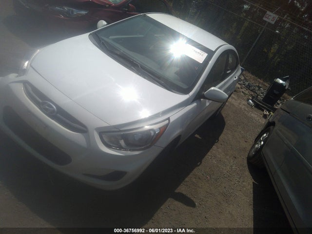 Hyundai ACCENT GLS 2015 KMHCT4AE4FU818088 Image 2