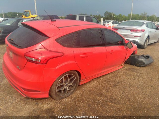 1FADP3K25GL379038 Ford FOCUS SE