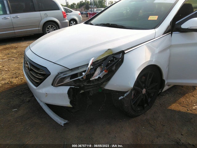 2015 HYUNDAI SONATA 2.0T SPORT VIN: 5NPE34AB0FH100423