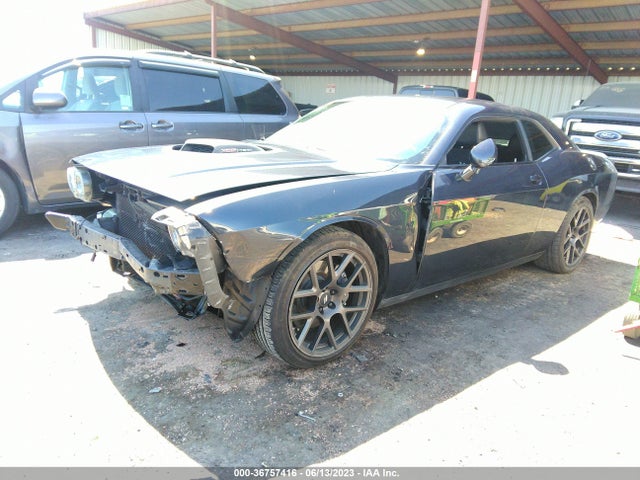 Dodge Challenger 392 Hemi Scat Pack Shaker 2016 2C3CDZFJXGH337307 Image 2
