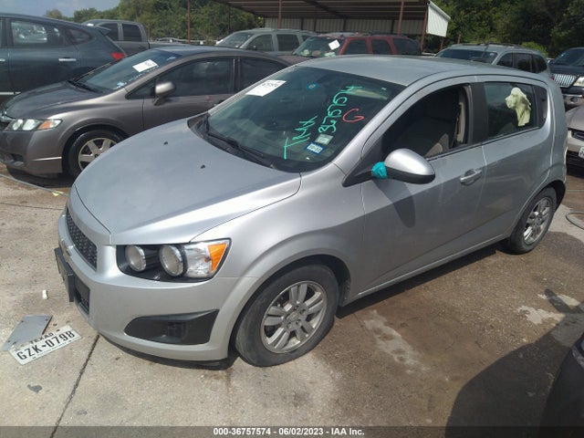 Chevrolet SONIC LT 2015 1G1JC6SG3F4202723 Image 2
