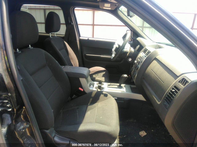 2008 FORD ESCAPE XLT VIN: 1FMCU93138KE83120