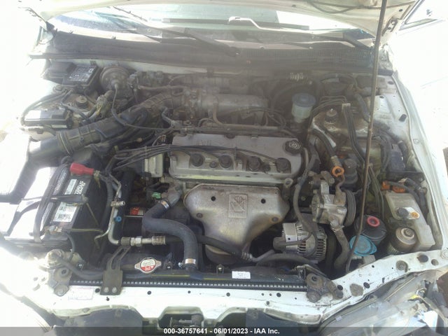1996 HONDA ACCORD EX VIN: 1HGCD5560TA141436