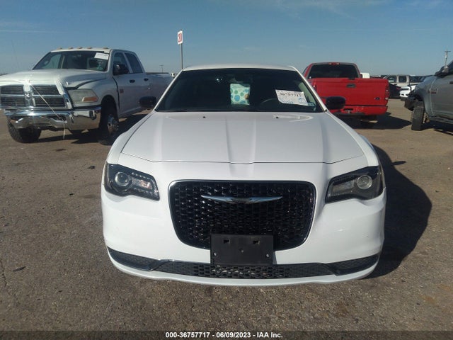 2C3CCAAG0KH760826 Chrysler 300 Touring