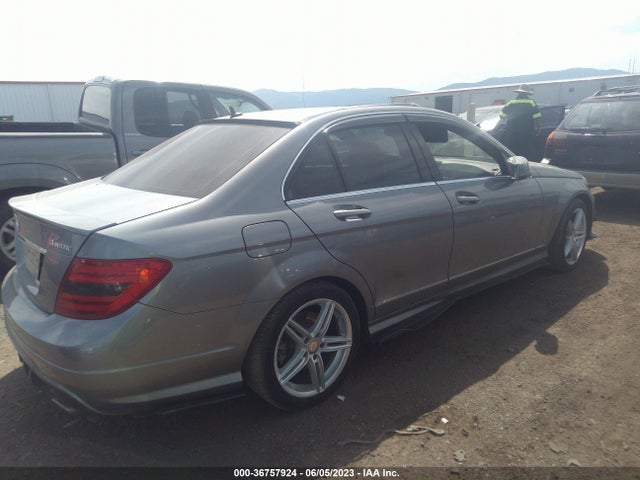 2013 MERCEDES-BENZ C-CLASS C 300 SPORT VIN: WDDGF8AB6DA795816