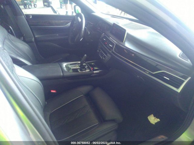 WBA7T2C02NCH36926 BMW 7 Series 740i